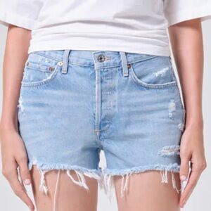 Agolde Parker Vintage Cut Off Short in Swapmeet - Size 29; 2 1/2” inseam.